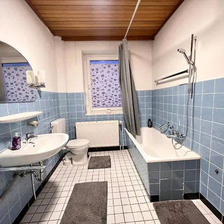 Komfortable Monteuerzimmer Διαμέρισμα *